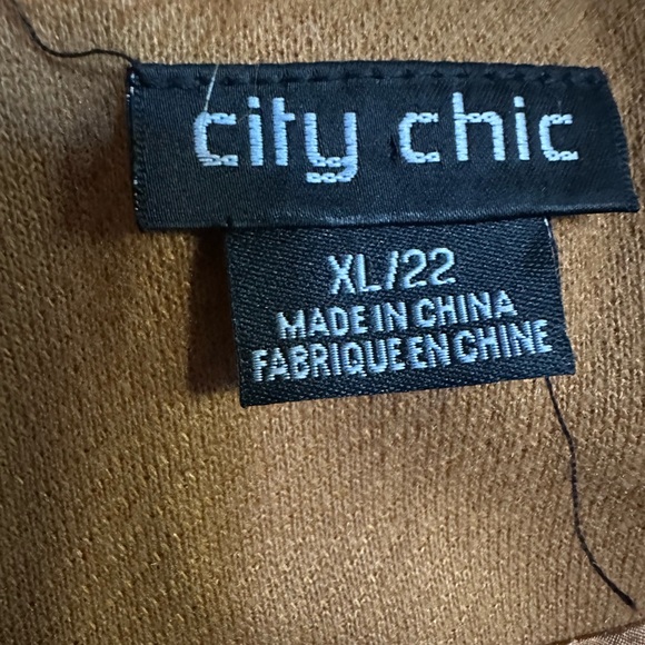 City Chic Women's Tan Faux Fur Trim Coat plus size XL/22 - Picture 9 of 10